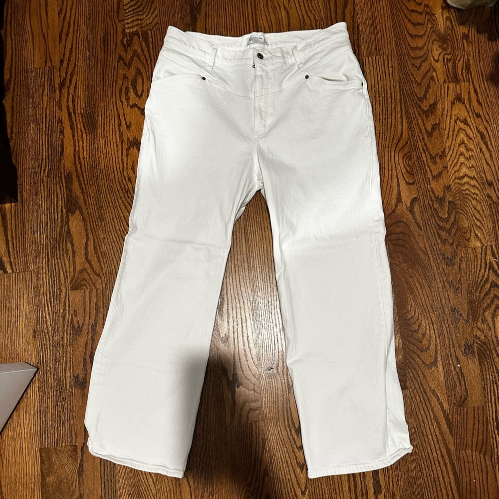 Abercrombie & Fitch 90’s Relaxed Jeans White